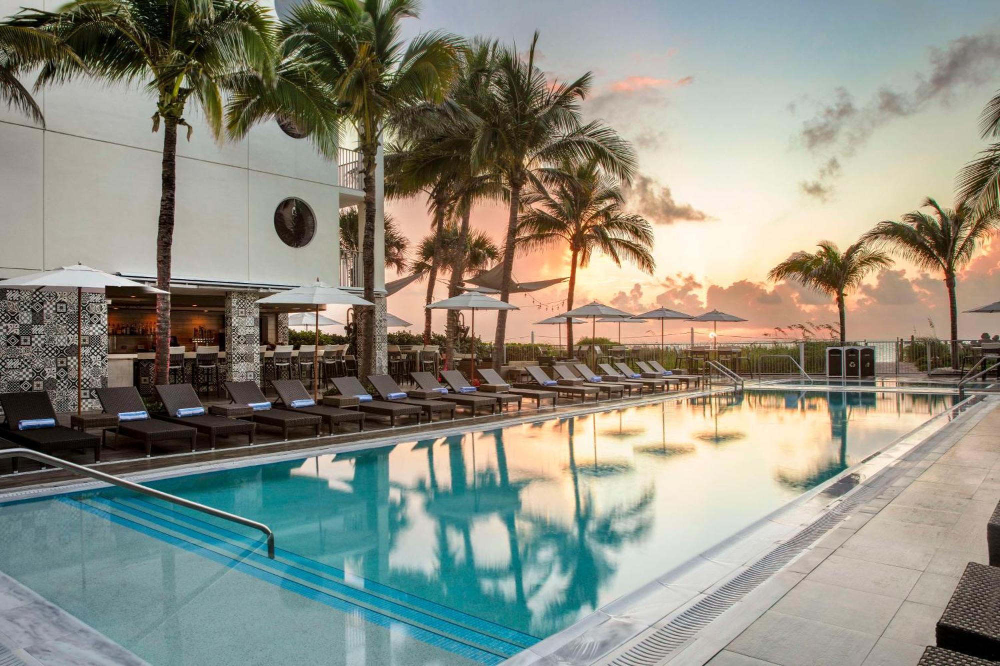 Costa D'Este Beach Resort & Spa Vero Beach Exterior photo